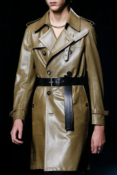 Look 13